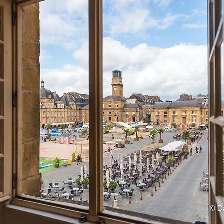 Suites Mana - Matahina Avec Vue Superbe Sur La Place Ducale Et Parking Prive Inclus Charleville-Mezieres Exterior photo